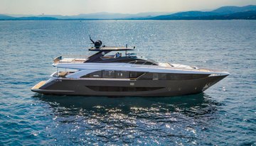 Drifter Amer charter yacht