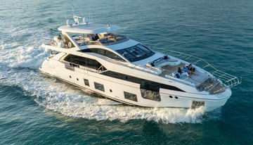 4 Play charter yacht