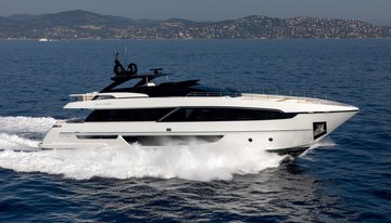 Raph Seven II charter yacht