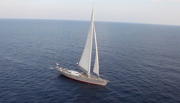 Dwinger charter yacht