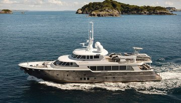 Black Pearl charter yacht