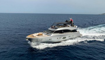 Venus charter yacht