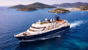 Blue Zephyr charter yacht