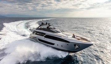 Mr Charlie charter yacht