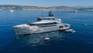 New York charter yacht
