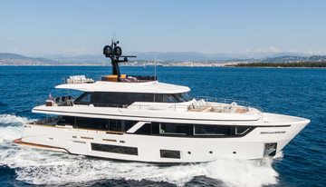 Mrs L charter yacht
