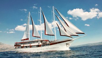 Amorena charter yacht