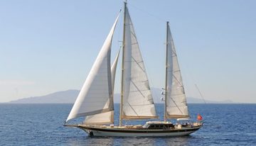 Vivien charter yacht
