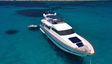 Dream charter yacht