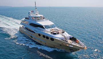 Marina Wonder charter yacht