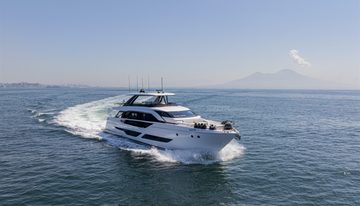 Elisa 3 charter yacht