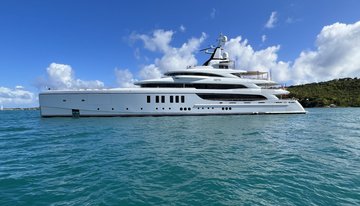 Artisan charter yacht