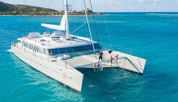 Bella Vita yacht charter