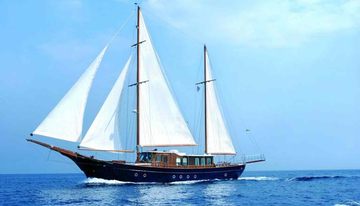 Liana H charter yacht