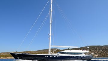 Gulmaria charter yacht