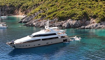 Bunker charter yacht