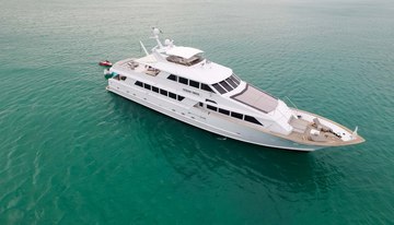 Ocean Drive charter yacht
