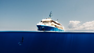 Kudanil Explorer charter yacht