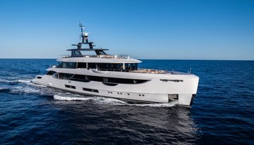 Cada Dia charter yacht