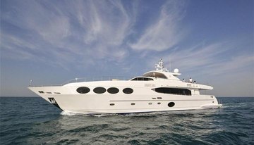 Diam charter yacht