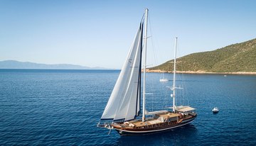 Queen of Datca charter yacht
