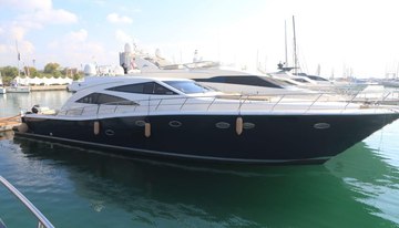 Guarfiro charter yacht