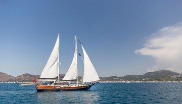 Diva Deniz charter yacht