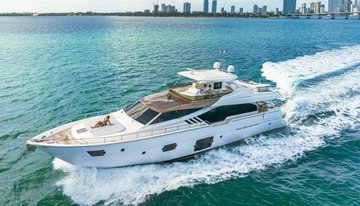 Hoya Saxa charter yacht