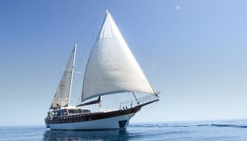 Euphoria charter yacht