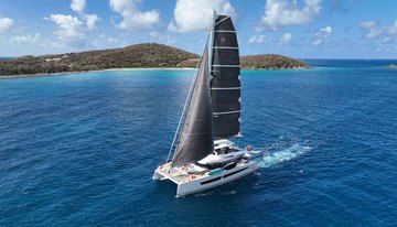 Tru North charter yacht