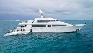 Avalina charter yacht