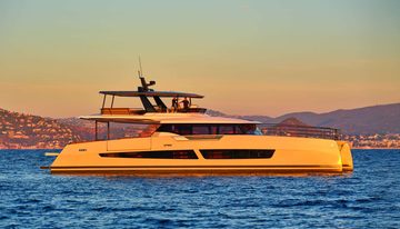 Christal Mio charter yacht