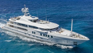 Neninka charter yacht