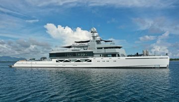 Bold charter yacht