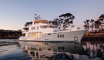 VivieRae II charter yacht