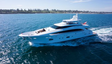 Paradise charter yacht