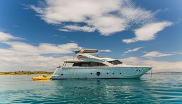 Ulisse charter yacht