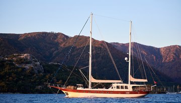 Kaftan charter yacht