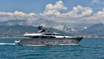 Pembe charter yacht