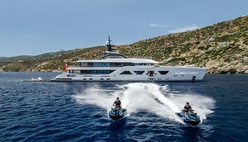 Alva charter yacht