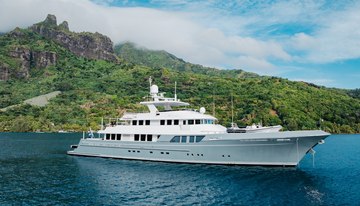 Limited Risks charter yacht