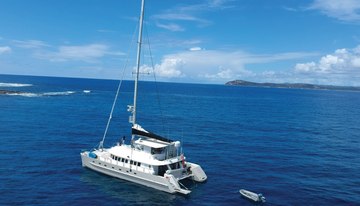 Jalun charter yacht