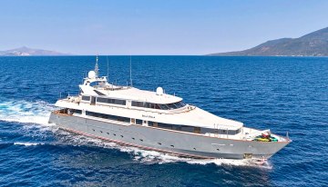 Bella Stella charter yacht