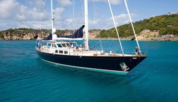 Axia charter yacht
