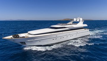 Alexia AV charter yacht