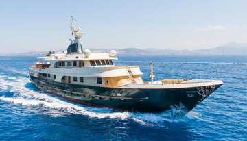 Meserret charter yacht