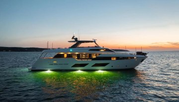 Date Night charter yacht