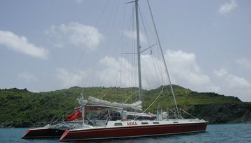 Akka charter yacht