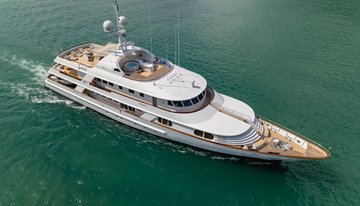 Azul V charter yacht