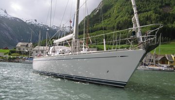  charter yacht